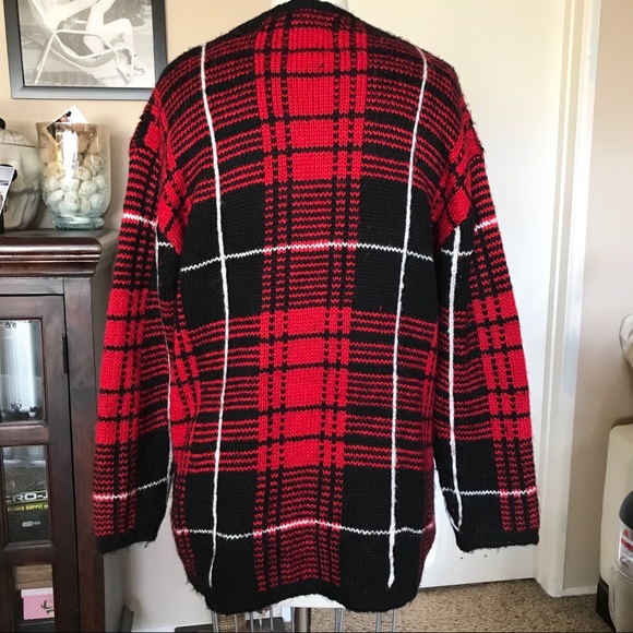 UNIF Jumbo Plaid Sweater - Picture 7 of 8